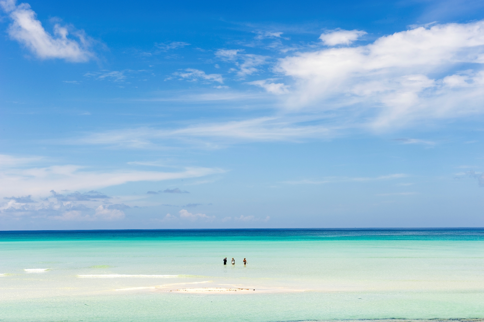 https://www.trackssafaris.co.uk/wp-content/uploads/2022/06/Beaches-Vamizi.jpg