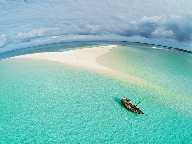 https://www.trackssafaris.co.uk/wp-content/uploads/2022/06/PEMBA-RESORT1.jpg