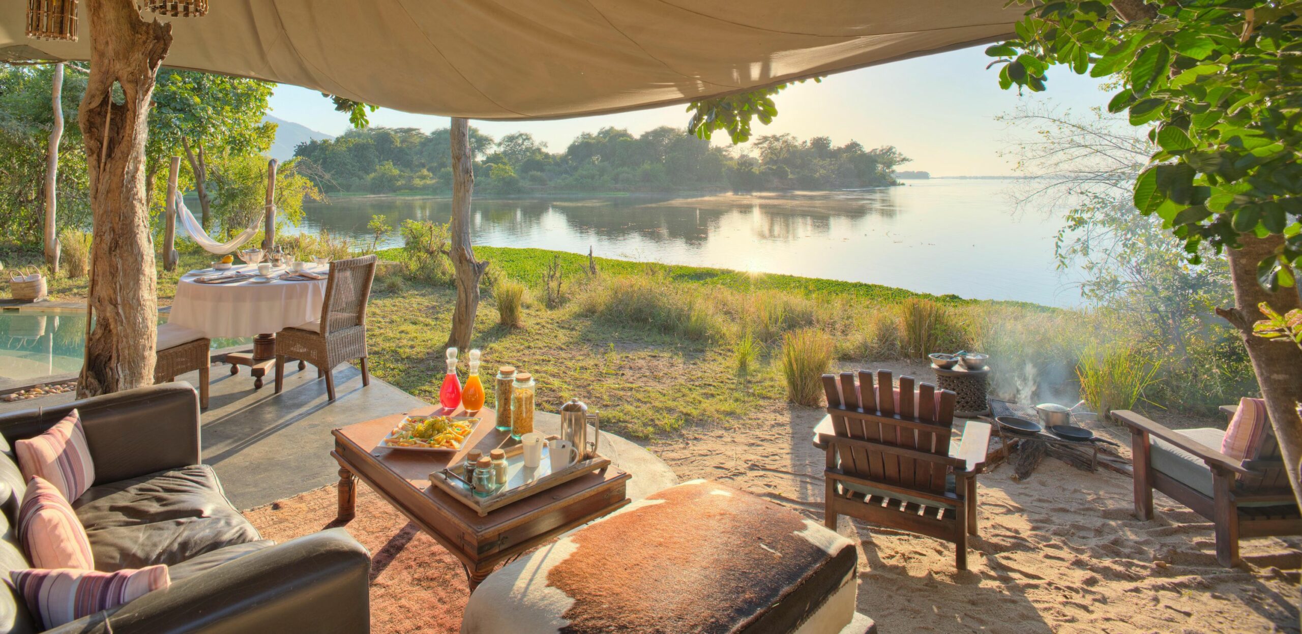 https://www.trackssafaris.co.uk/wp-content/uploads/2022/07/Chongwe-Cassia-sitting-view-scaled.jpg