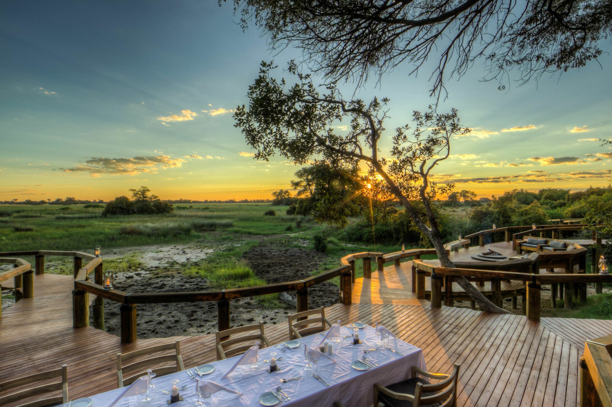 /wp-content/uploads/2022/07/Dinner-on-the-deck-with-perfect-sunsets-scaled.jpg