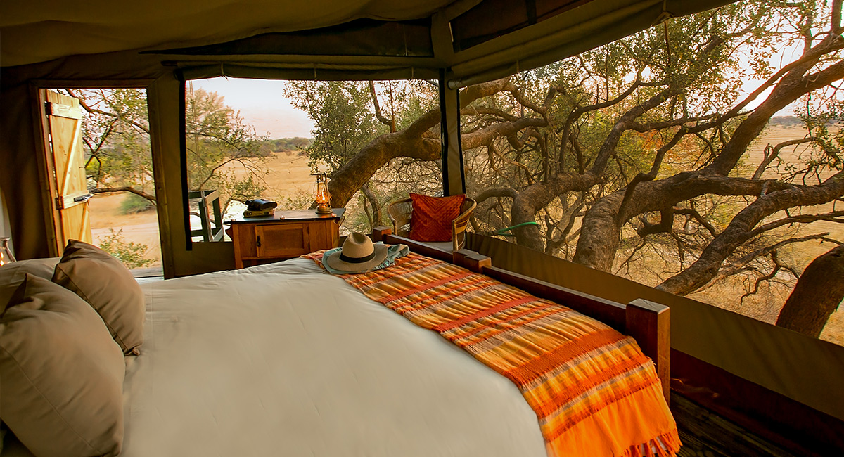 /wp-content/uploads/2022/07/Doves-Nest-The-Hide.jpg