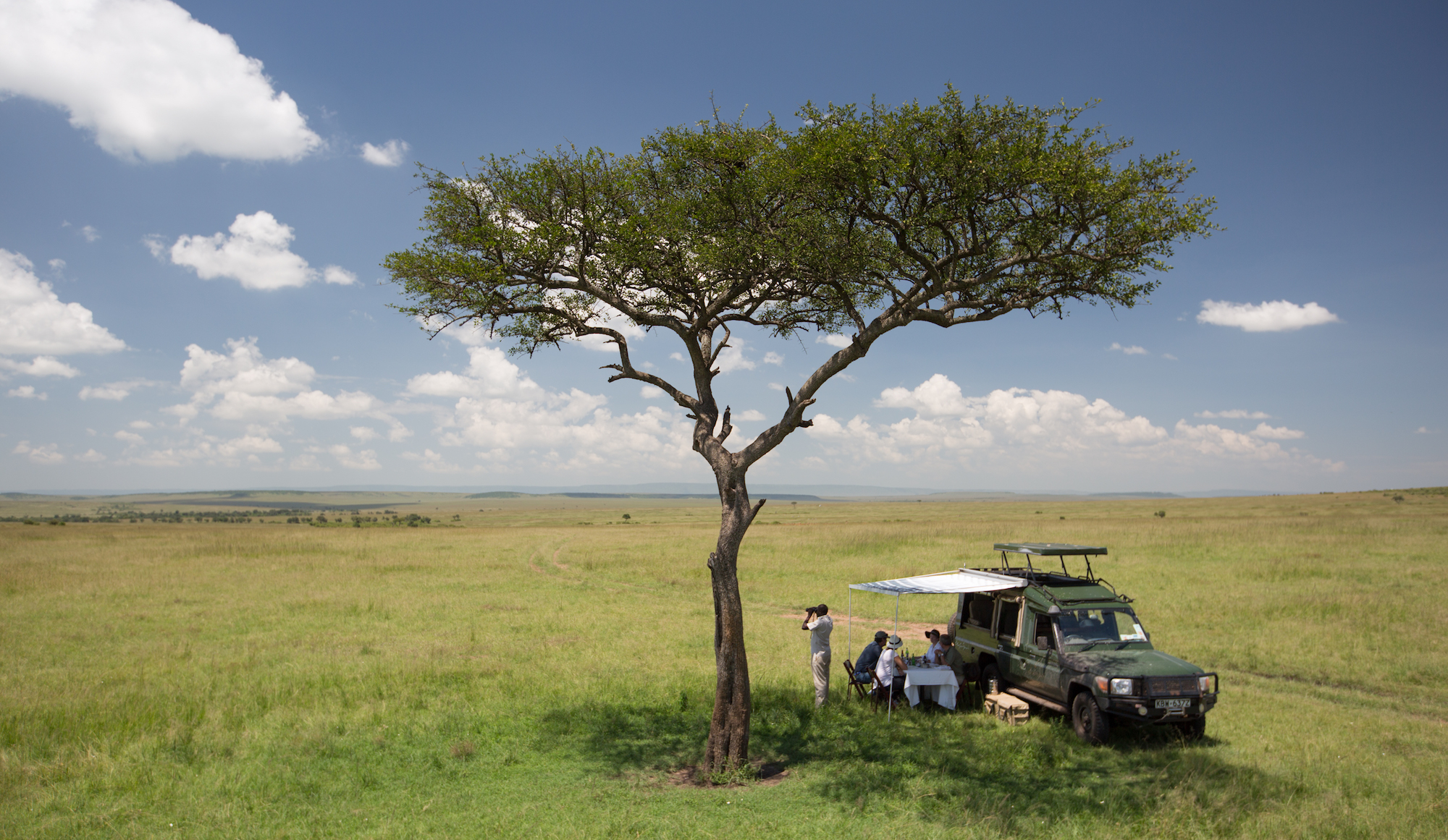 /wp-content/uploads/2022/07/Elewana-Sand-River-Picnic-Luncheon-c-Silverless-copy-2.jpg