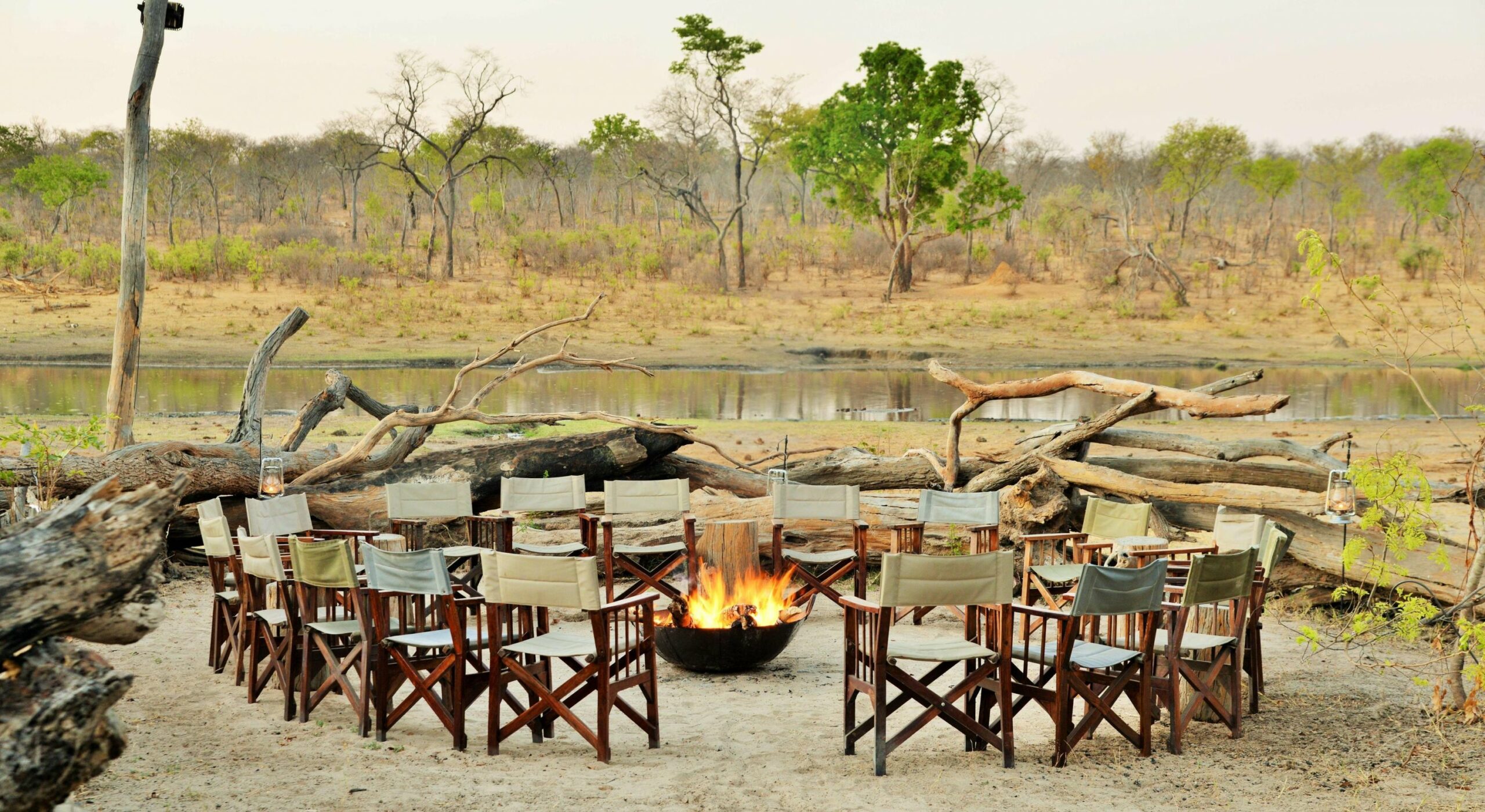 https://www.trackssafaris.co.uk/wp-content/uploads/2022/07/Evening-fire--scaled.jpg