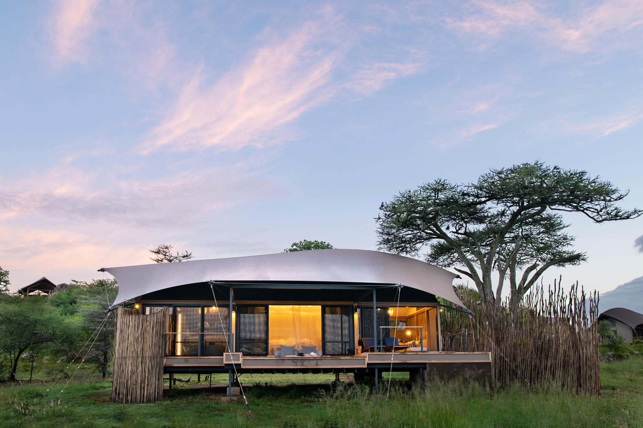 /wp-content/uploads/2022/07/Exterior-of-tented-suite-.jpg