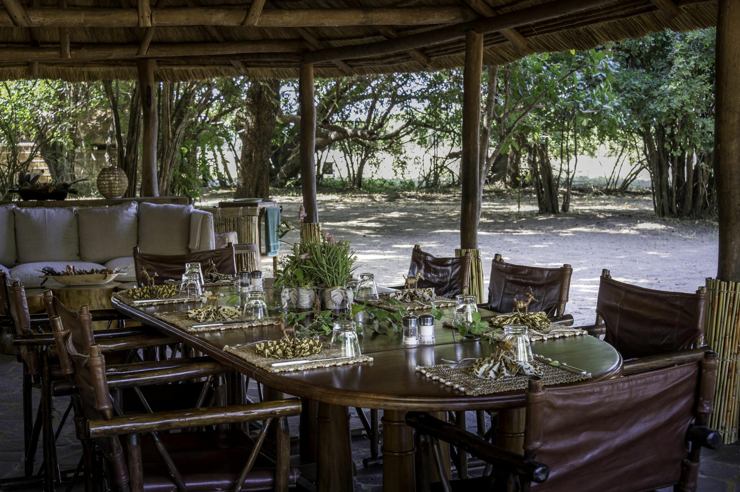 https://www.trackssafaris.co.uk/wp-content/uploads/2022/07/Kuyenda-Bushcamp_12-scaled.jpg