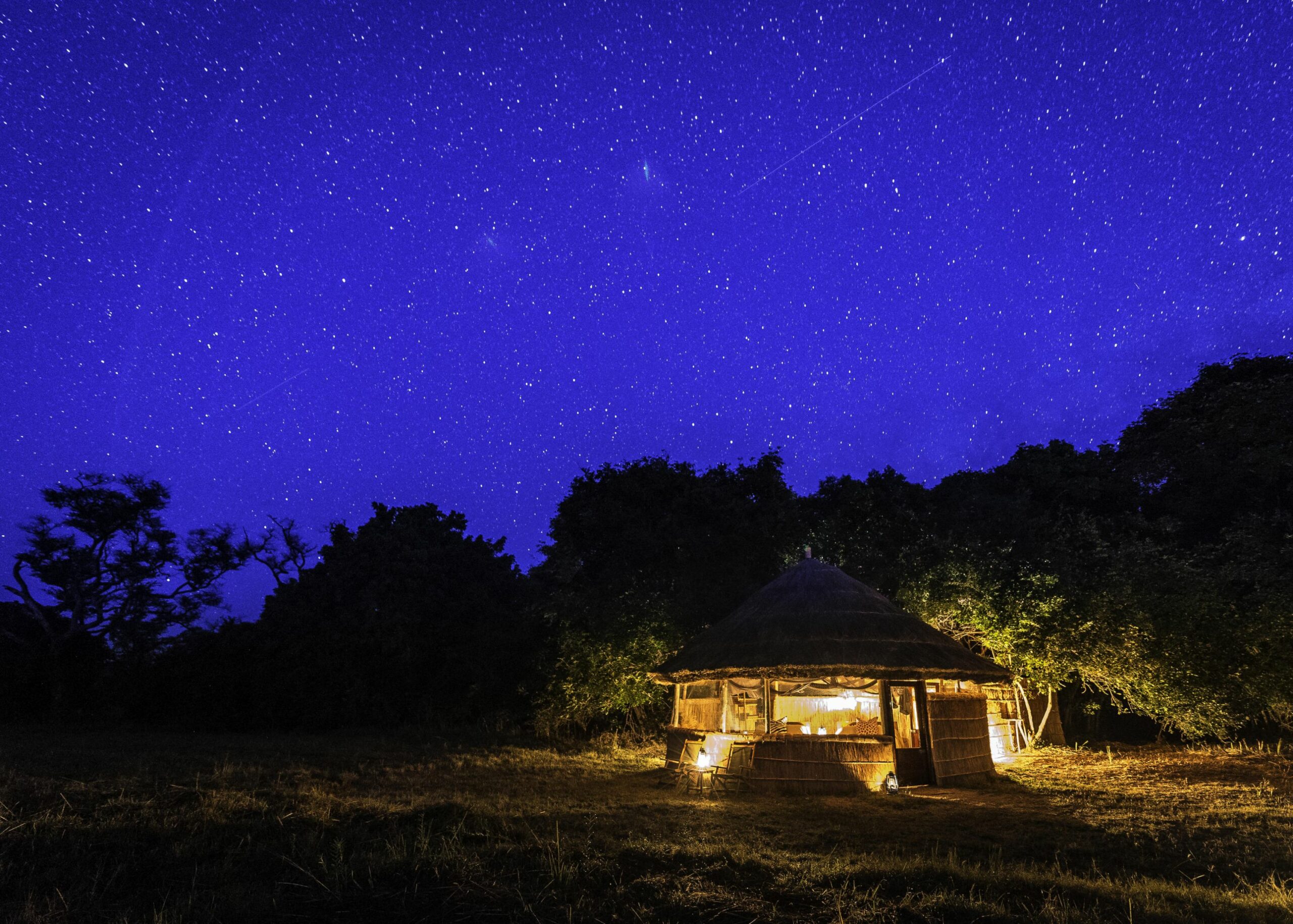https://www.trackssafaris.co.uk/wp-content/uploads/2022/07/Kuyenda-Bushcamp_4-scaled.jpg