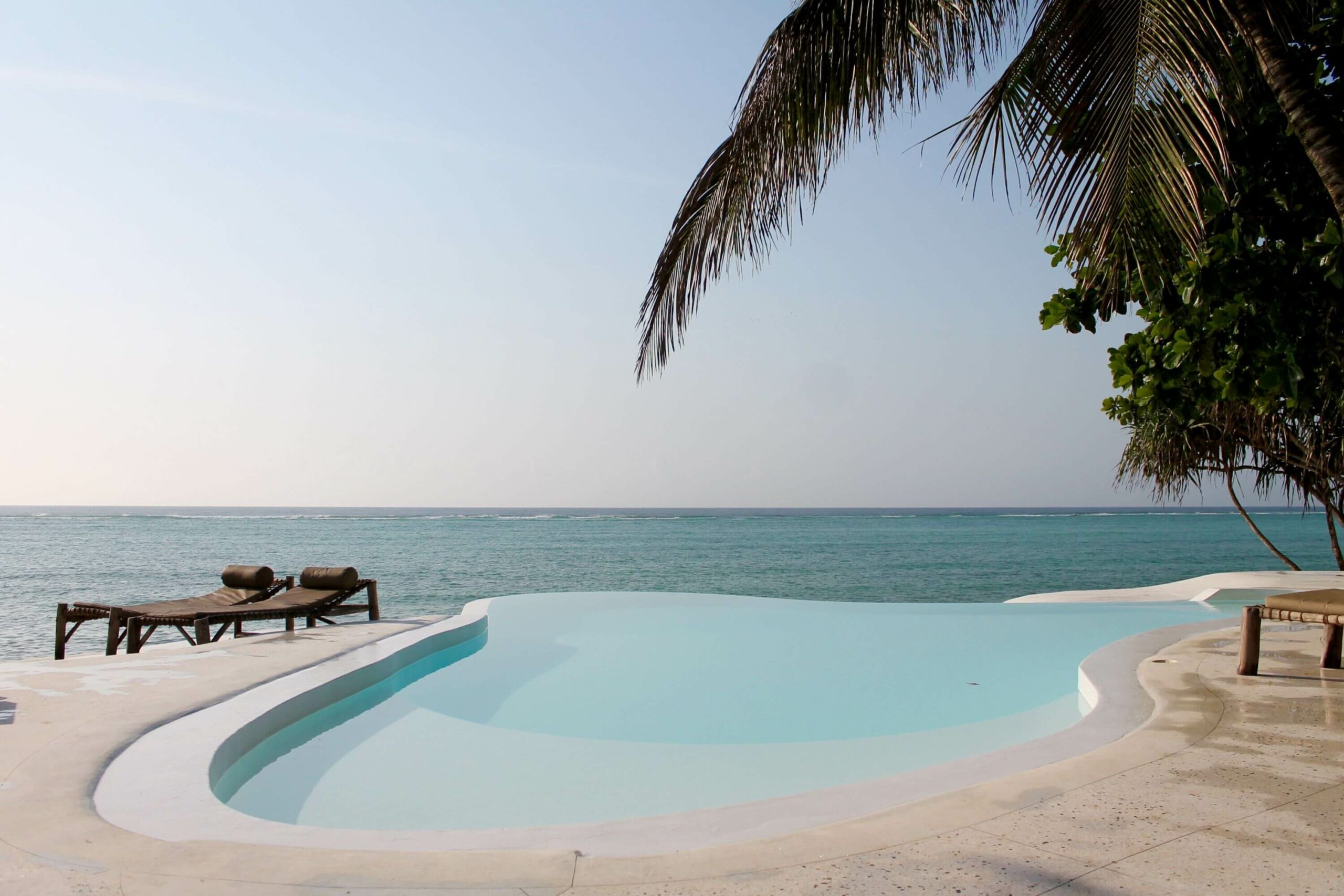 /wp-content/uploads/2022/07/Matemwe-outside-pool-copy-scaled.jpg