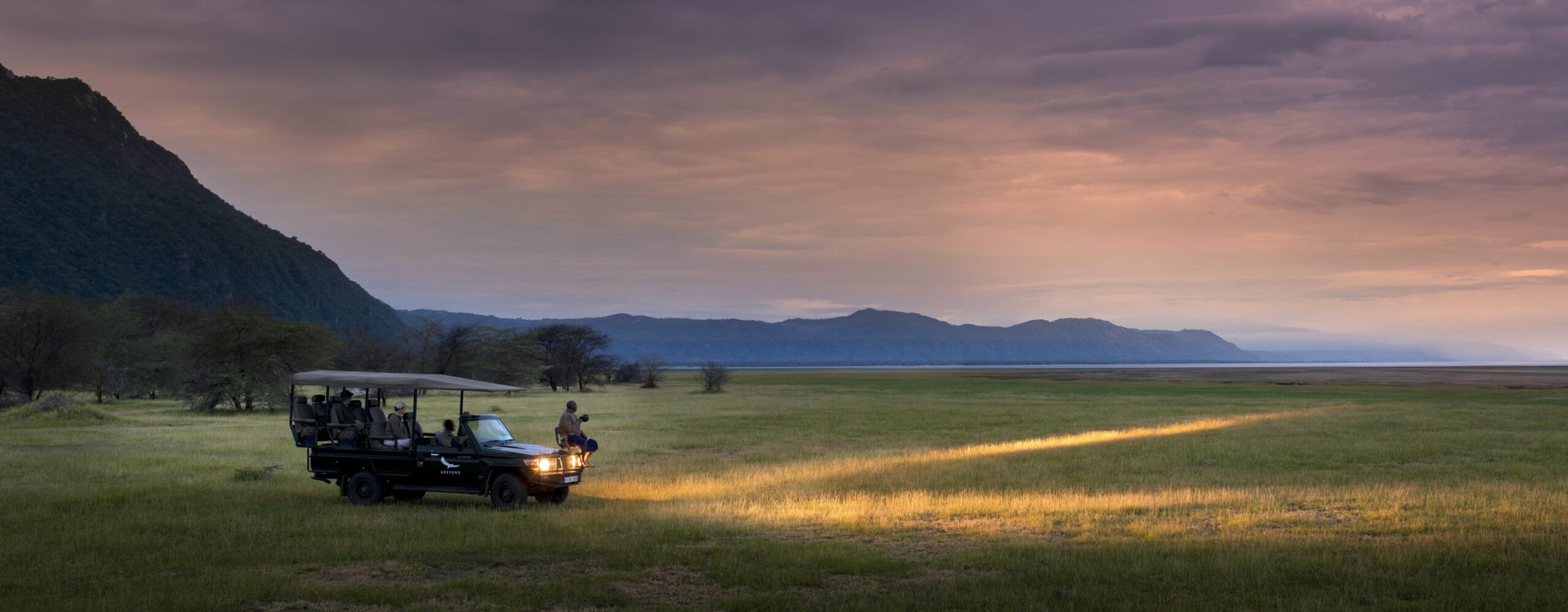 /wp-content/uploads/2022/07/Night-game-drive-andBeyond-Lake-Manyara-Tree-Lodge-copy-scaled.jpg