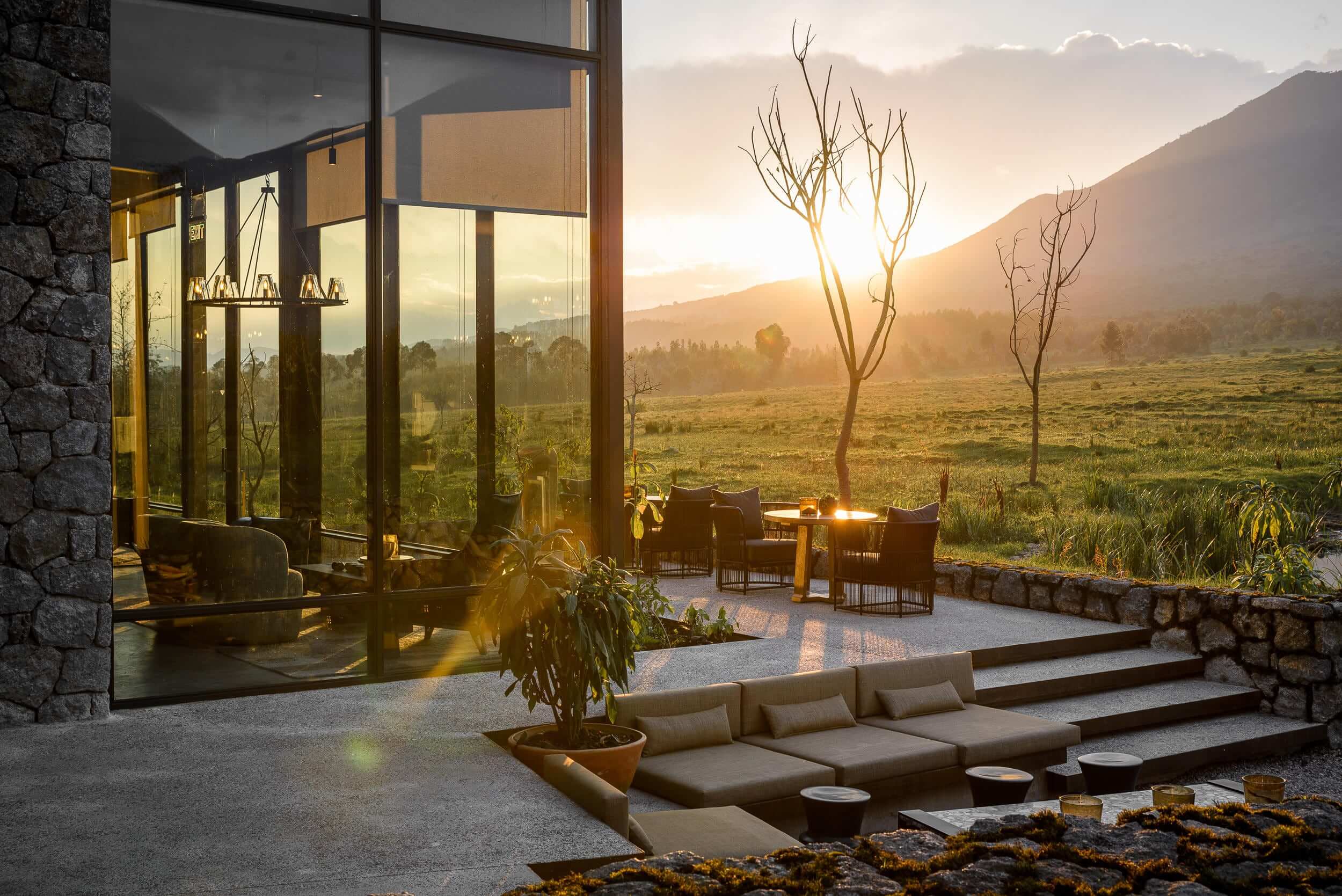 /wp-content/uploads/2022/07/Singita-Kwitonda-Lodge-Exterior_1.jpg
