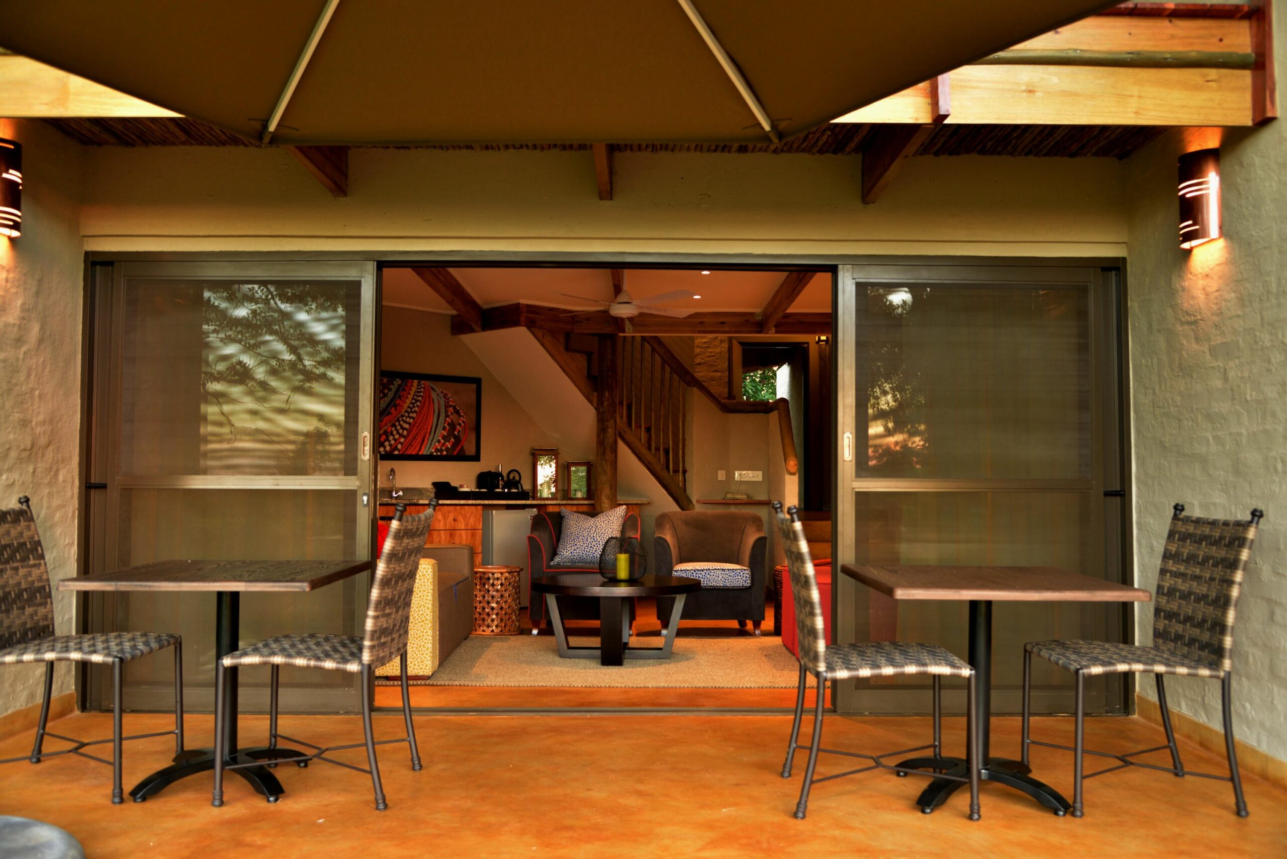 https://www.trackssafaris.co.uk/wp-content/uploads/2022/07/Victoria-Falls-Safari-Suites-scaled.jpg