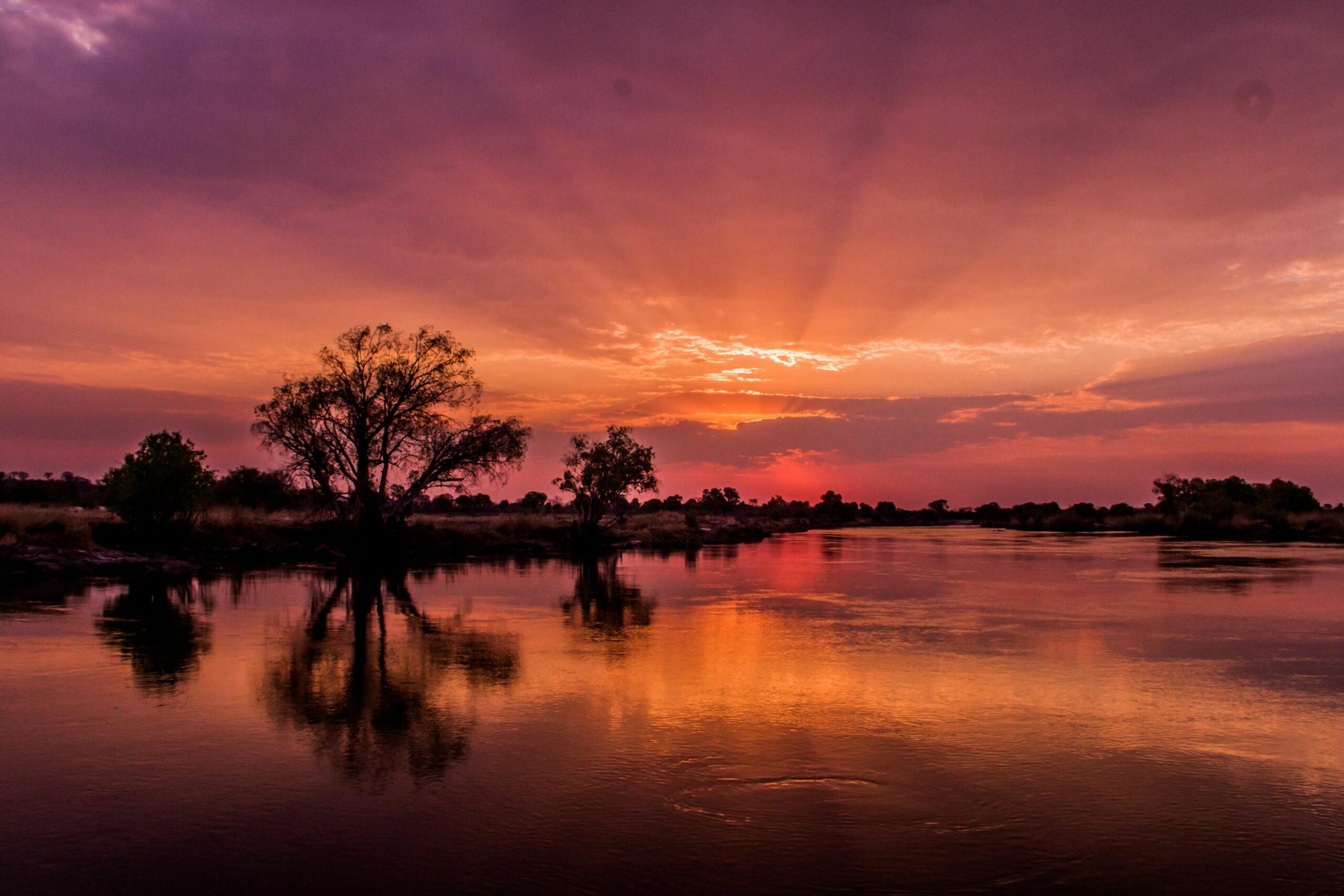 https://www.trackssafaris.co.uk/wp-content/uploads/2022/07/Zambezi-Sunset--scaled.jpg