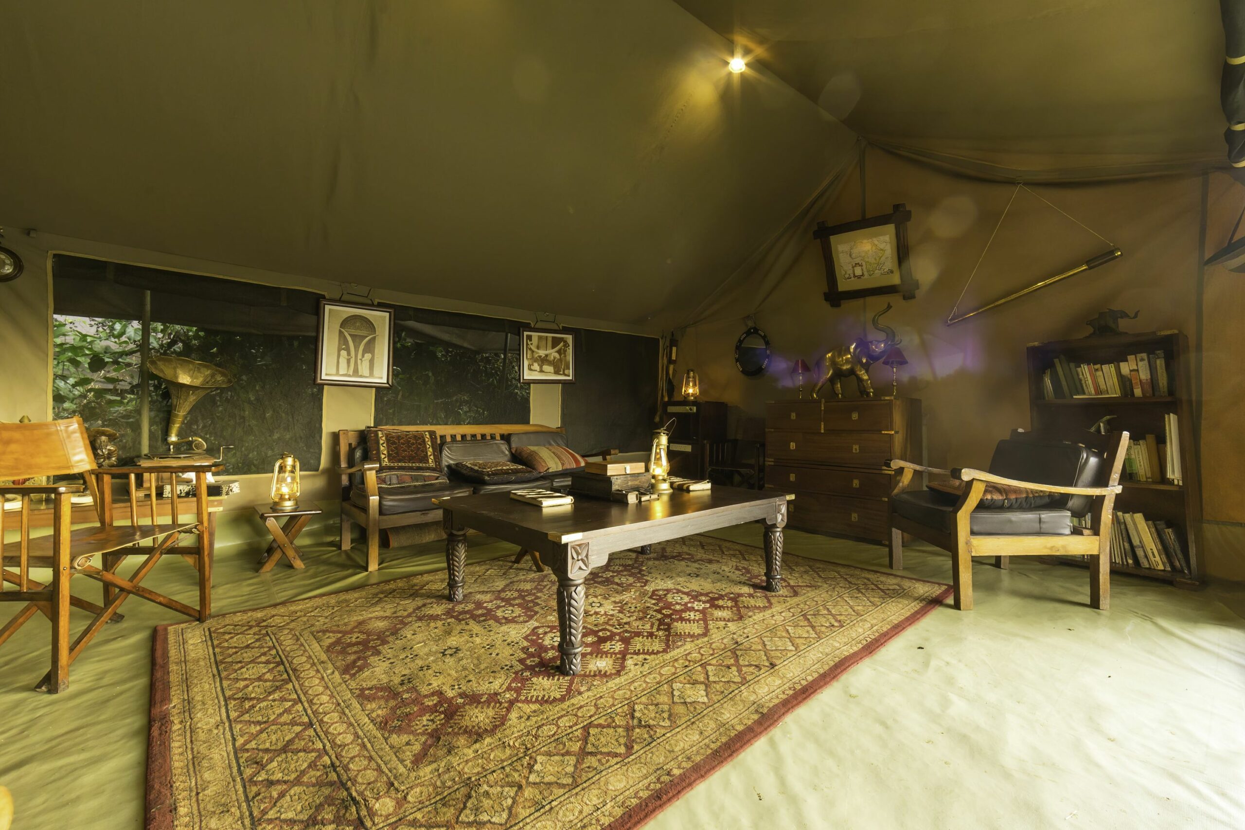 /wp-content/uploads/2022/07/high-res-main-lounge-copy-scaled.jpg