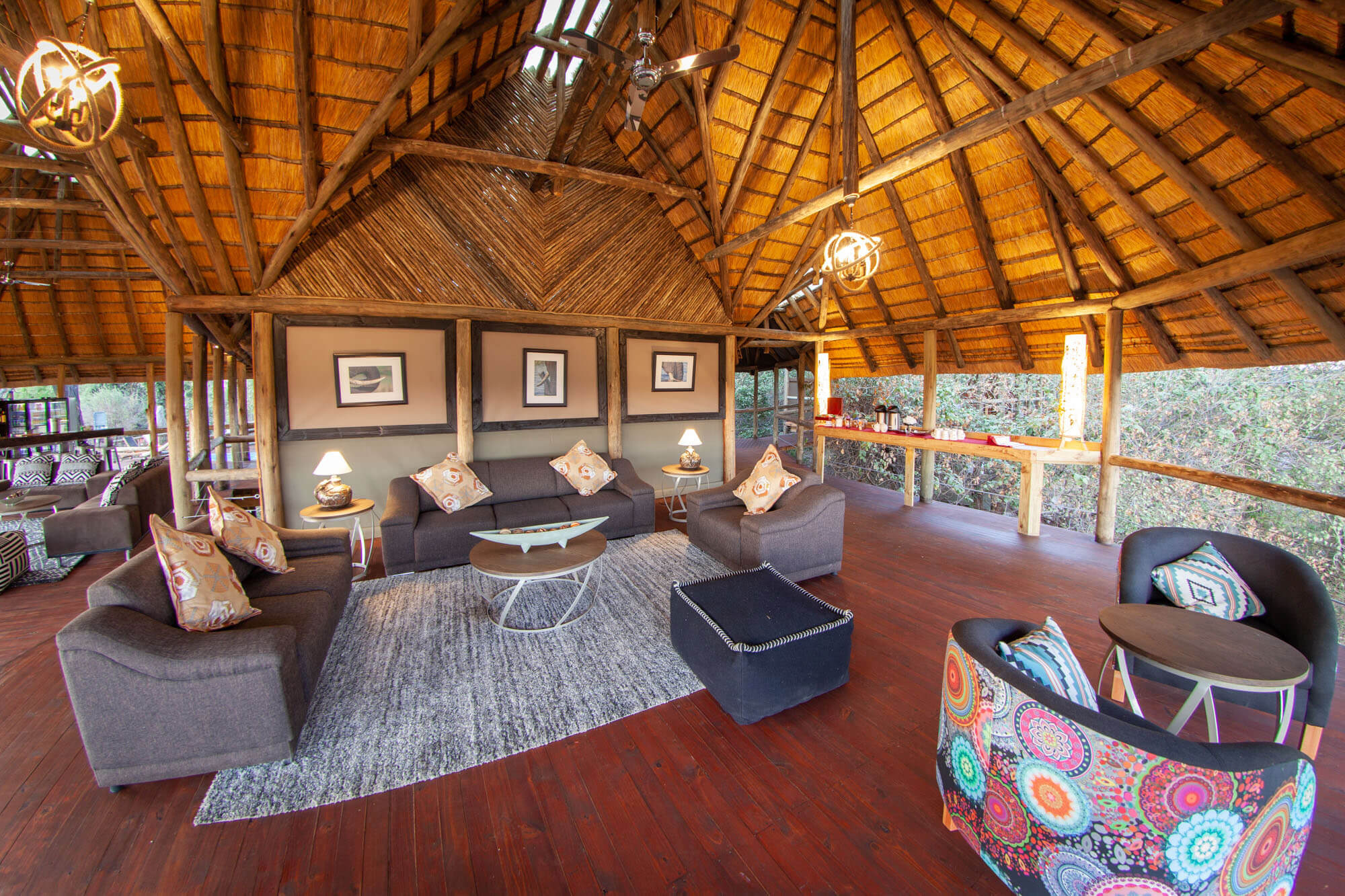 https://www.trackssafaris.co.uk/wp-content/uploads/2022/07/lounge.jpg
