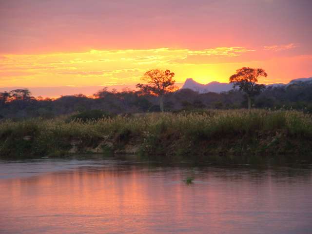 /wp-content/uploads/2022/07/lugenda-wilderness-camp-niassa-wildlif-4.jpg