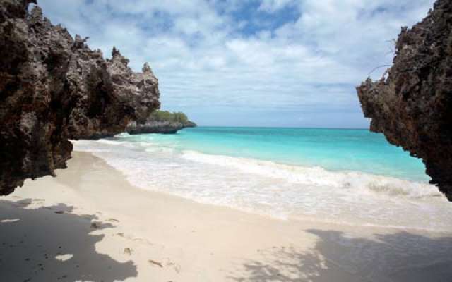 /wp-content/uploads/2022/07/manta-resort-pemba-island-2.jpg