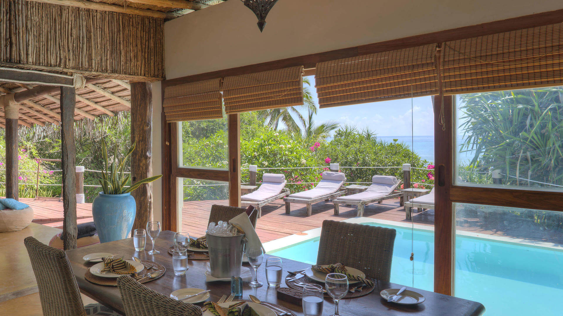 /wp-content/uploads/2022/07/matemwe_beach_house_dining_room_11.jpg