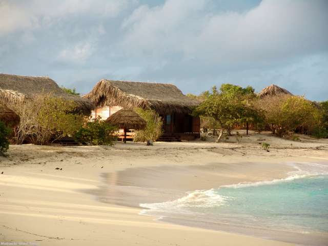 /wp-content/uploads/2022/07/medjumbi-private-island-quirimbas-arch-3.jpg