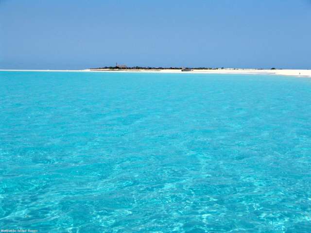 /wp-content/uploads/2022/07/medjumbi-private-island-quirimbas-arch-8.jpg