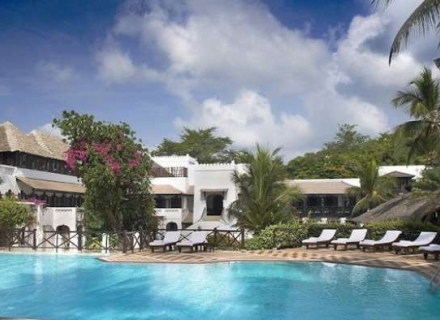 Serena Beach Hotel and Spa – Shanzu Beach – Mombassa