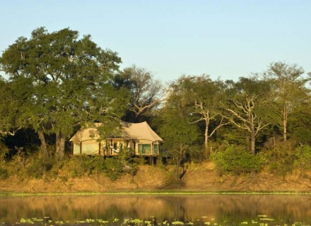 Chindeni Bushcamp – South Luangwa National Park