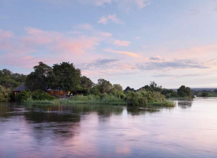 Royal Chundu Zambezi River and Island Lodge – Livingstone
