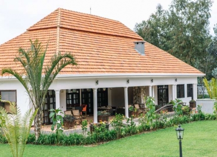 Five Volcanoes Boutique Hotel – Volcanoes National Park